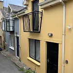 Дом отдыха The House *