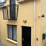 Дом отдыха The House *
